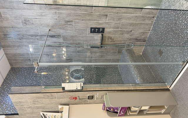 Our Showroom / Bathroom Image 19