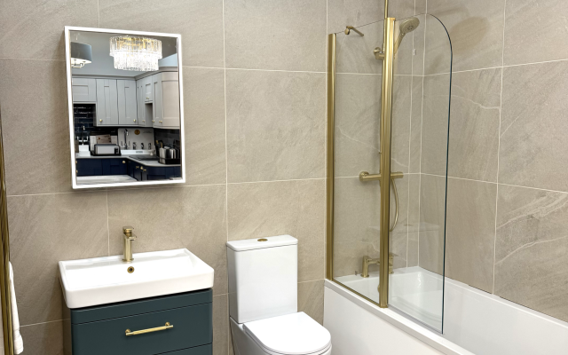 Our Showroom / Bathroom Image 13
