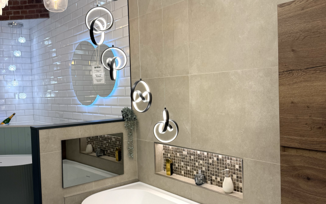 Our Showroom / Bathroom Image 15