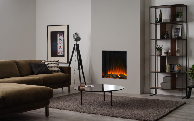 650sq-Inset-Orange-SigLogs-Angle-FlameEditLR - Experience a Warm Ambiance