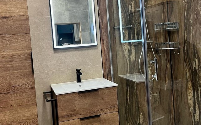 06 - Green Showroom - Square Shower Enclosure, Standing Vanity Unit, and a LED Mirror