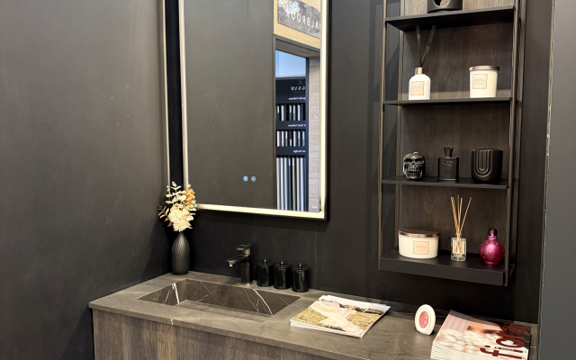 Our Showroom / Bathroom Image 25