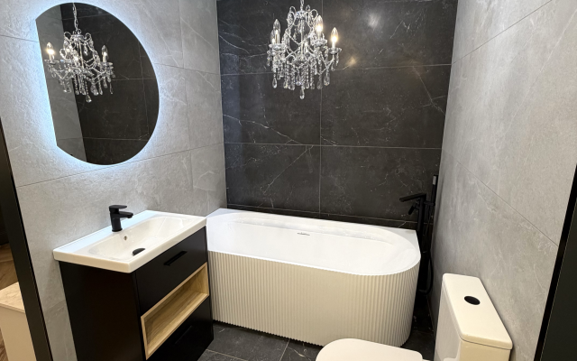 Our Showroom / Bathroom Image 38